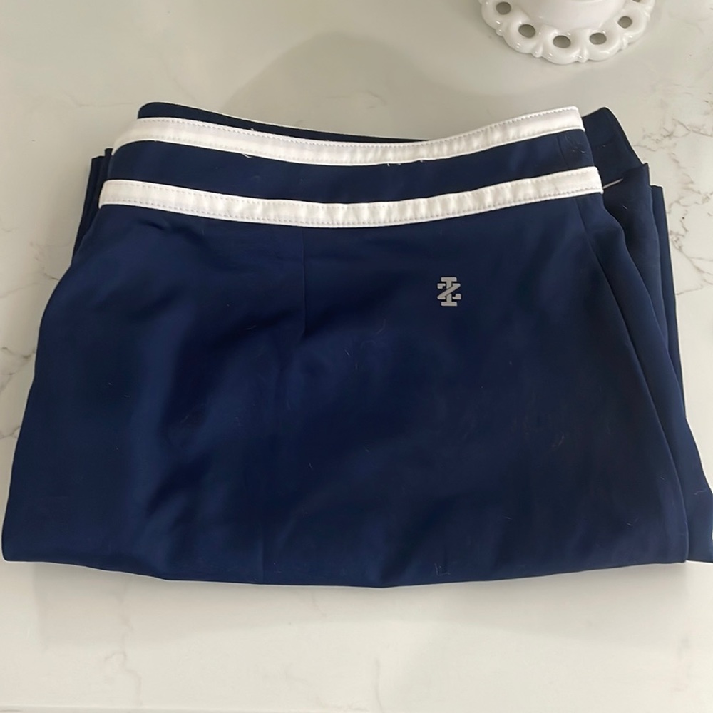 Izod womens skort
